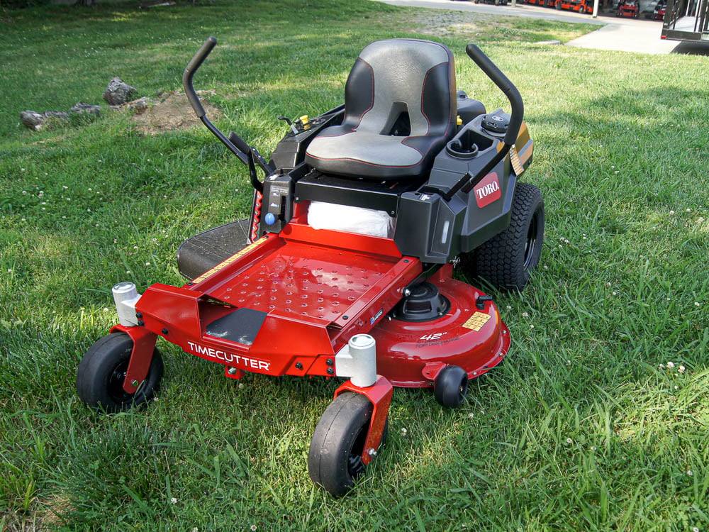 Toro 77401 42" TimeCutter Zero Turn Mower 22.5HP Briggs