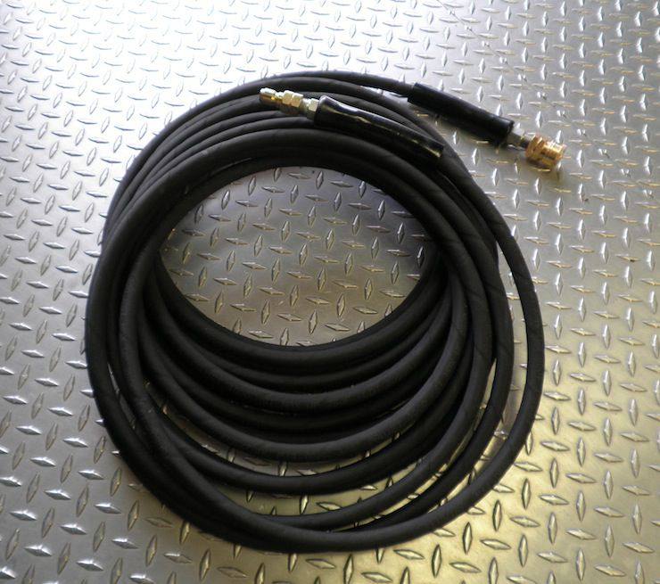 BE 85.238.156 3/8" Non-Marking Rubber Hose Single Wire Braid