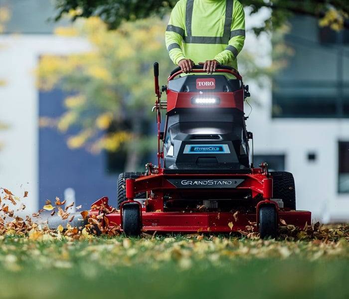 Toro 18560 Revolution Grandstand 52" Electric Walk Behind Mower