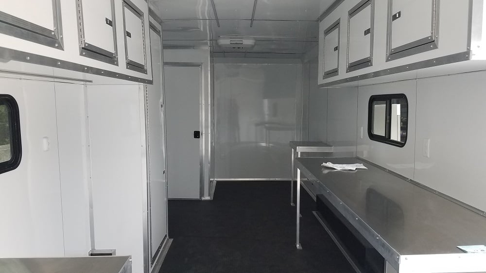 8.5' x 33' White Goose-Neck Mobile Veterinary Clinic