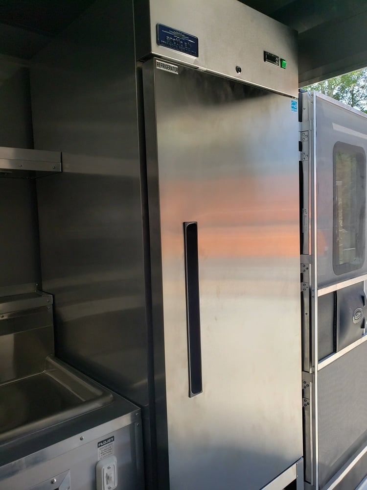 8.5' x 18' White Concession Food Trailer with Restroom and Appliances