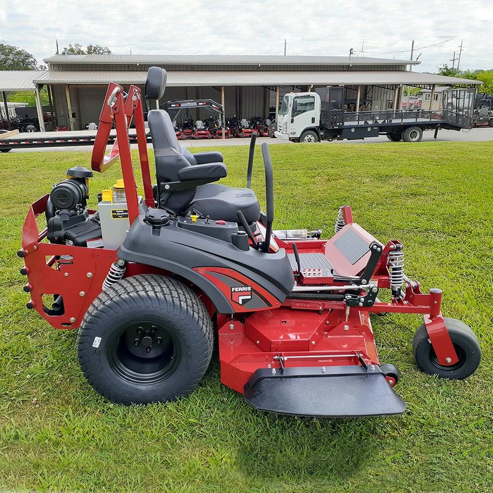 Ferris 5901872 ISX 3300 Zero Turn Mower Front Right