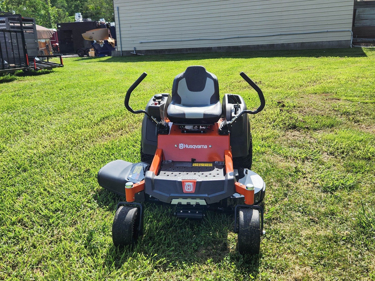 Husqvarna Z242F Special Edition 42" Zero Turn Mower 21.5HP KAW