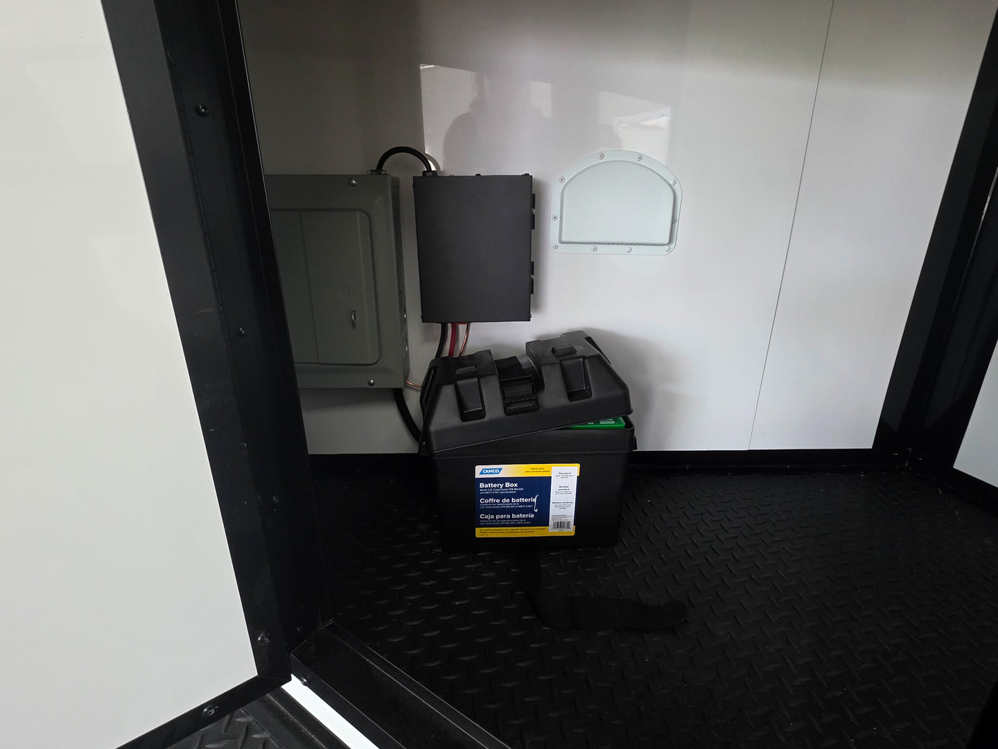 8.5x28 Enclosed Trailer Fully Loaded V Nose 30 Amp Elec. (2) 7,000LB Axle 14K GVWR Battery 