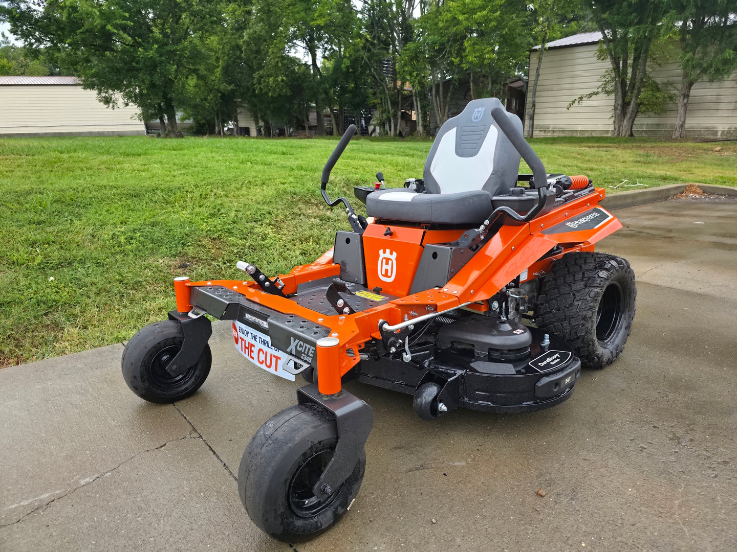 Husqvarna 54" Xcite Z345 Zero Turn Mower 24HP Kohler - SLE Equipment - 10