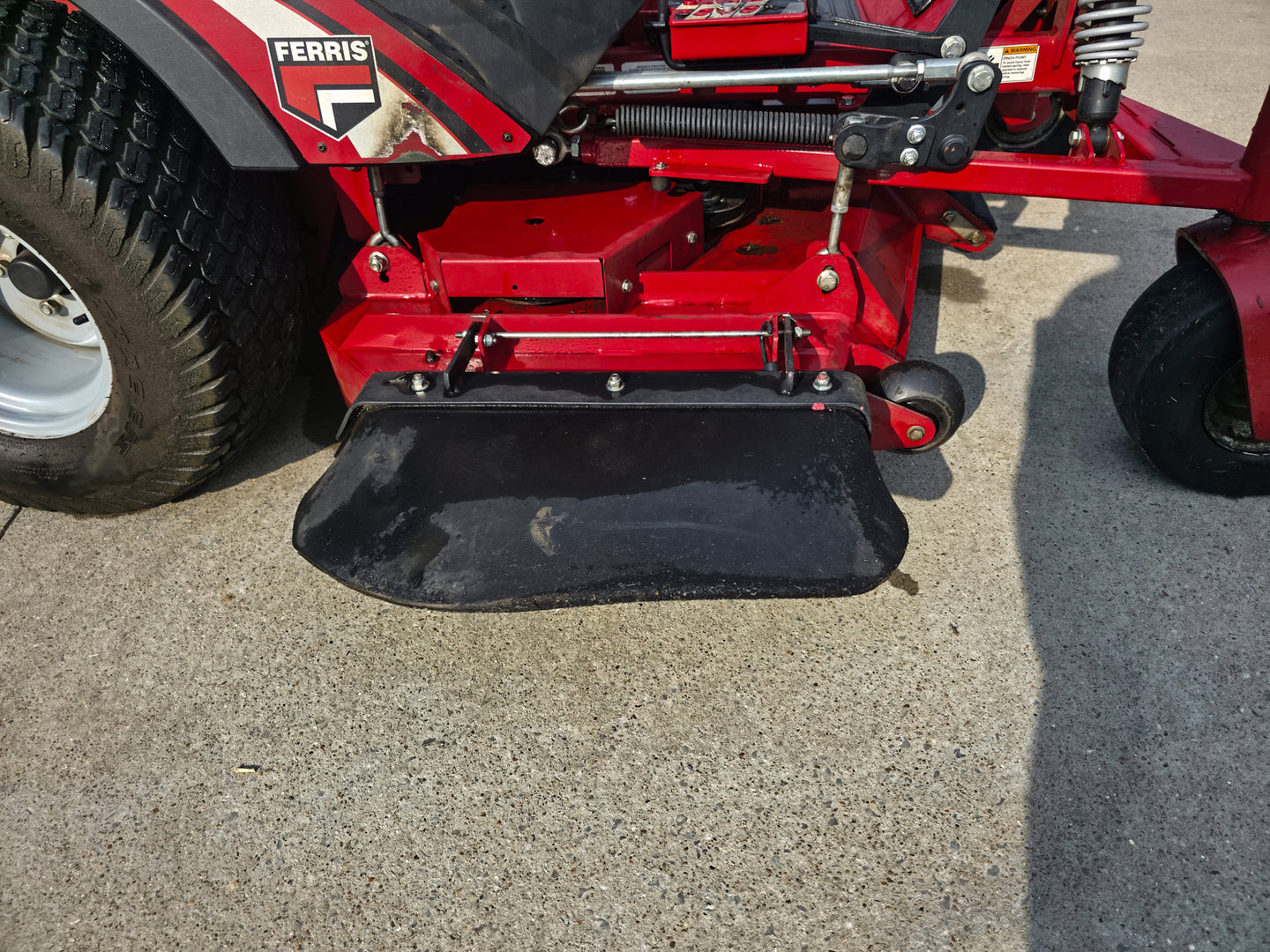Used Ferris IS3200Z Zero Turn Mower 37 HP Vanguard Chute