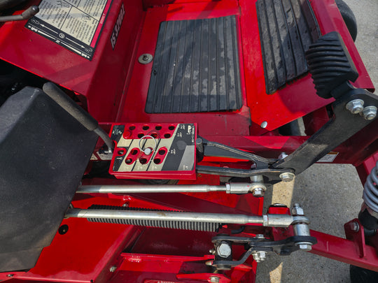 Used Ferris IS3200Z Zero Turn Mower 37 HP Vanguard Floor Panel