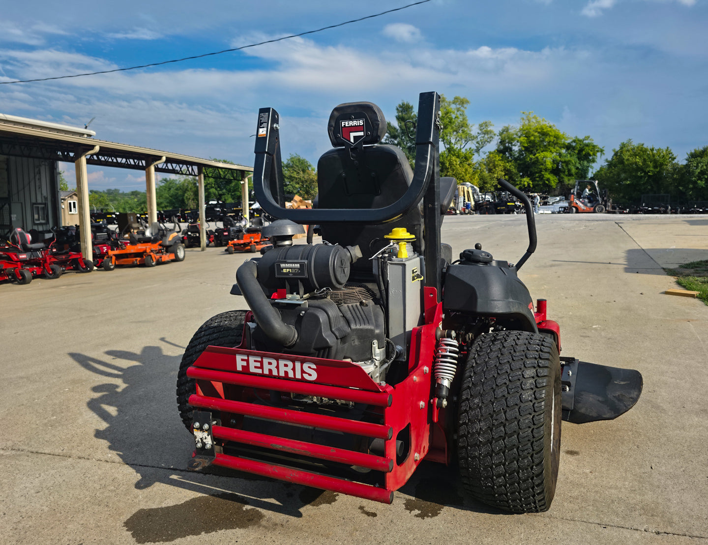 Used Ferris IS3200Z Zero Turn Mower 37 HP Vanguard Rear Right