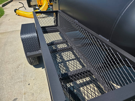 250 Gal Smoker Single Door with Counter Weight and Charkettle Woodcage