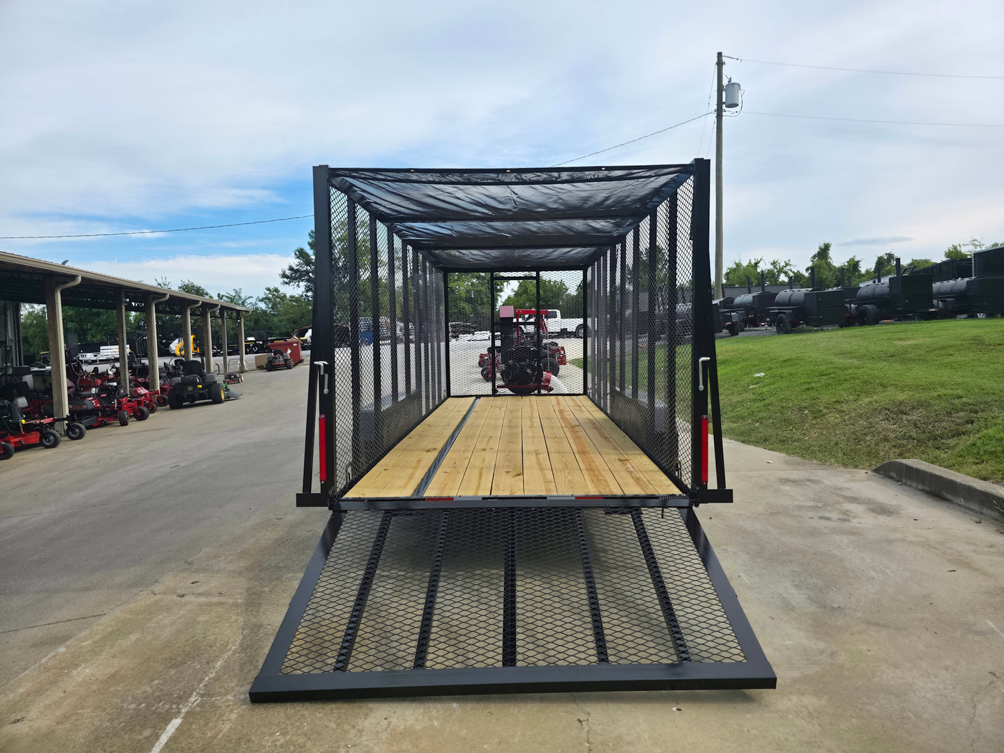6.4x18 Leaf Cage Debris Trailer with 18HP Debris Loader for Leaf Clean Up Rear Gate Down
