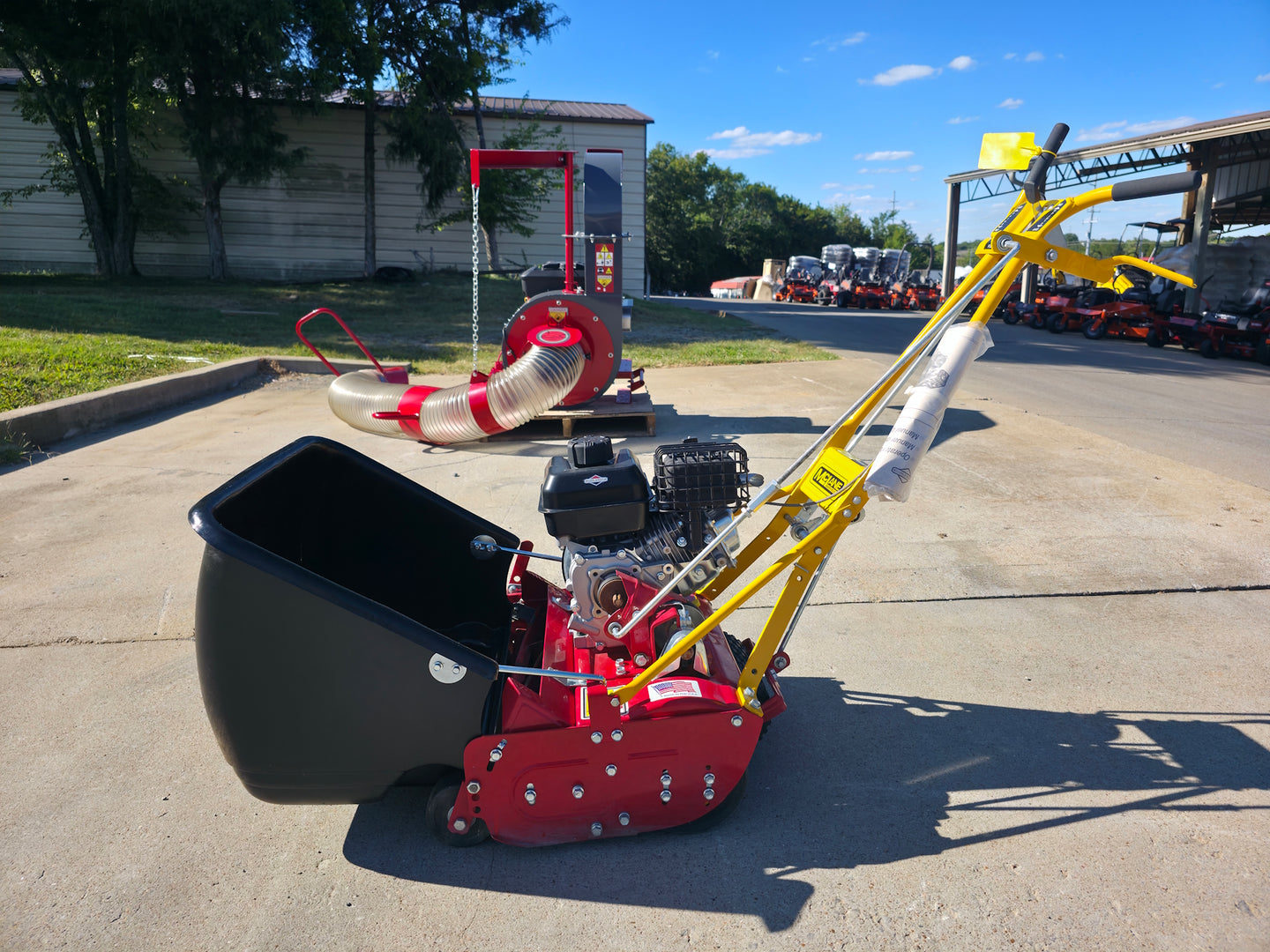 McLane 20-7-3.5B Front Throw 20" Reel Mower Briggs- 743521 Left Side