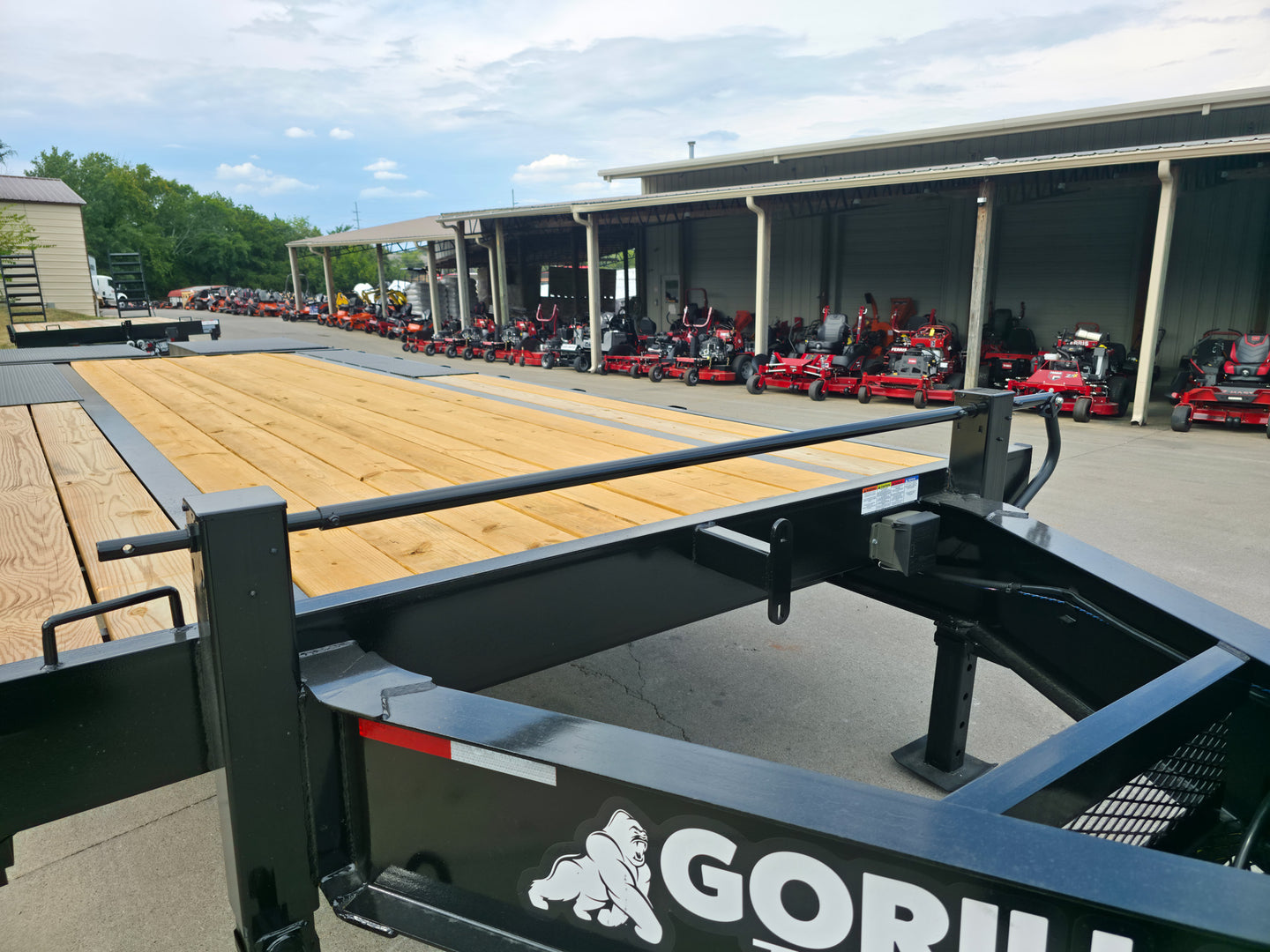 8.5x25 IBeam Deckover Dovetail Trailer (2) 10K Axles King Kong Ramps 20K GVWR Jack