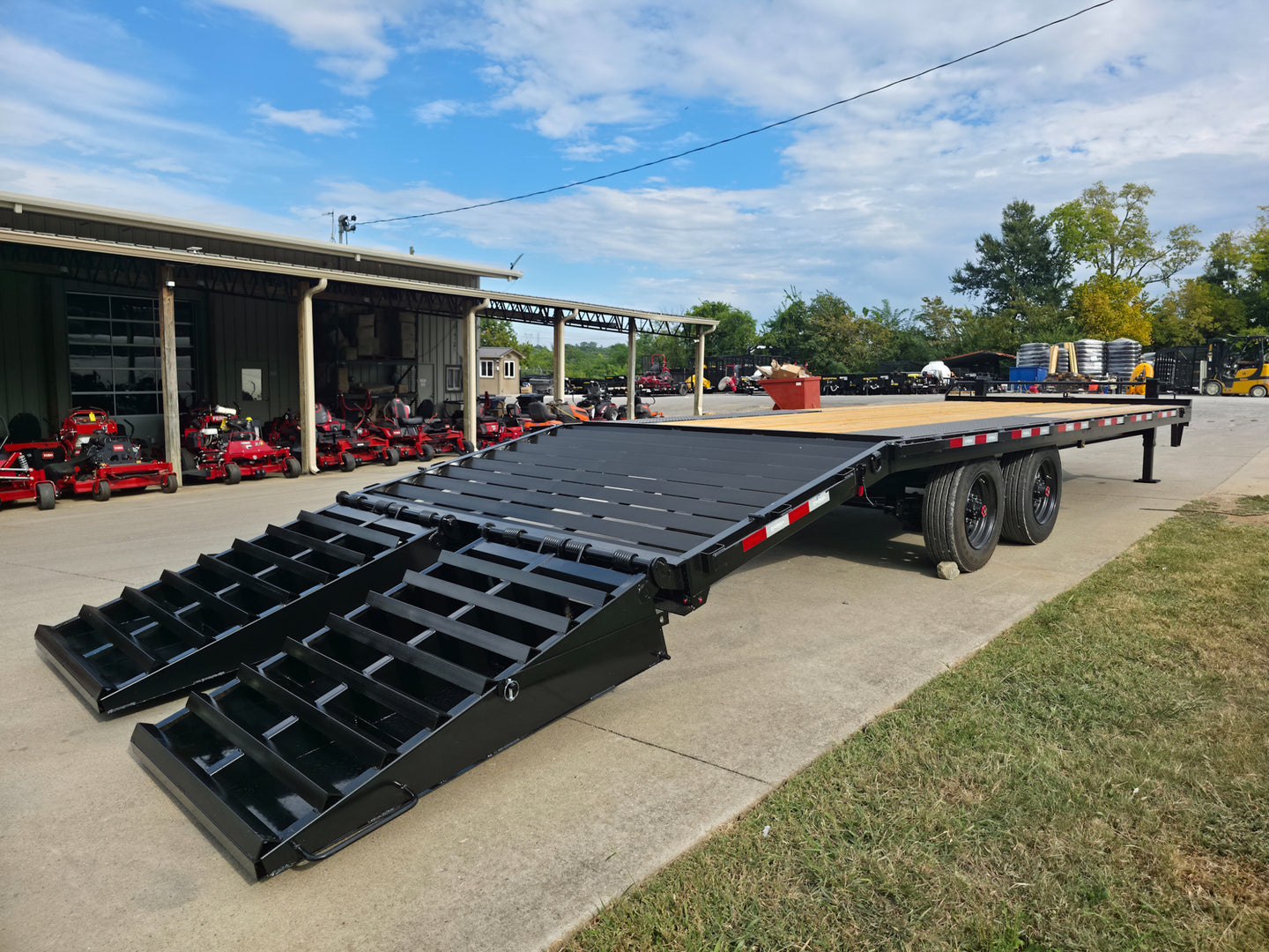 8.5x25 IBeam Deckover Dovetail Trailer (2) 10K Axles King Kong Ramps 20K GVWR Right Rear Ramp Down
