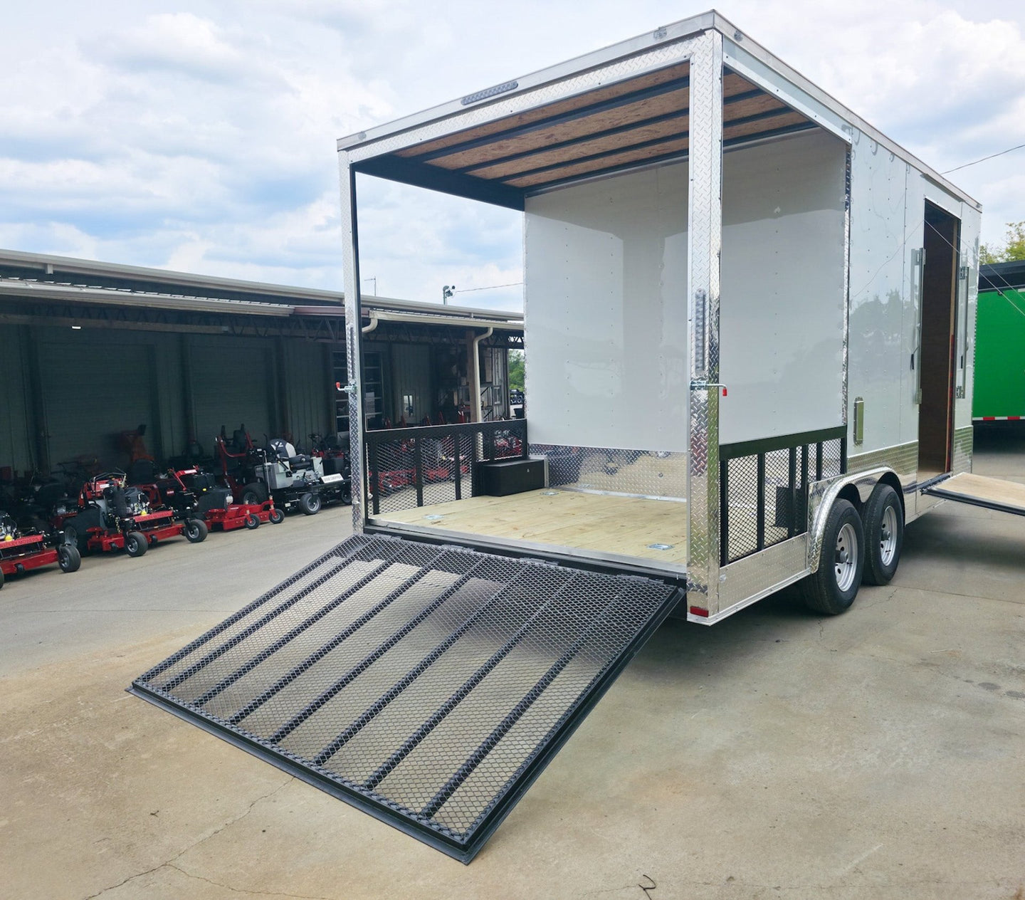 8.5x18 White Enclosed Hybrid with Rear Roof (2) 5200LB Axles Right Rear