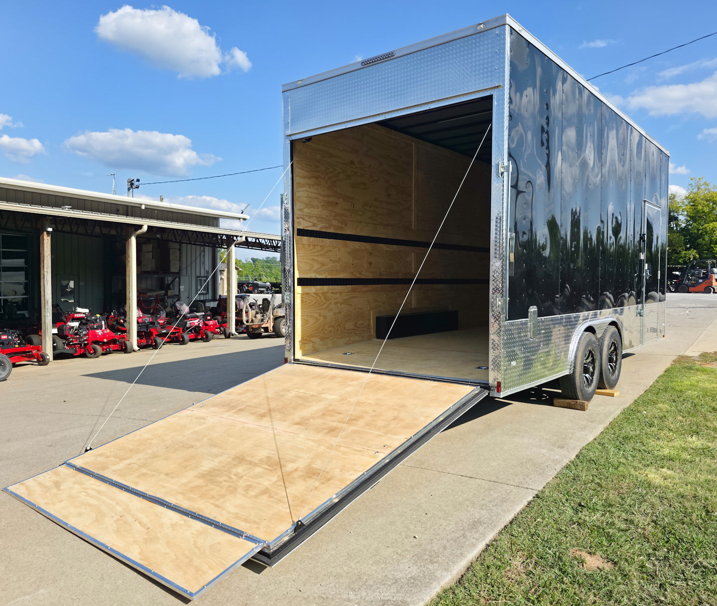 8.5x20 Enclosed Flat Nose with 9' Interior Height (2) 7,000LB Axles Right Rear Ramp Down