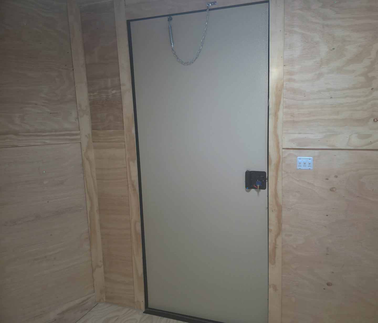 7x24 Black Hybrid Enclosed Trailer Aluminum Trim (2) 5200lb Axles Side Door Inside Enclosed 