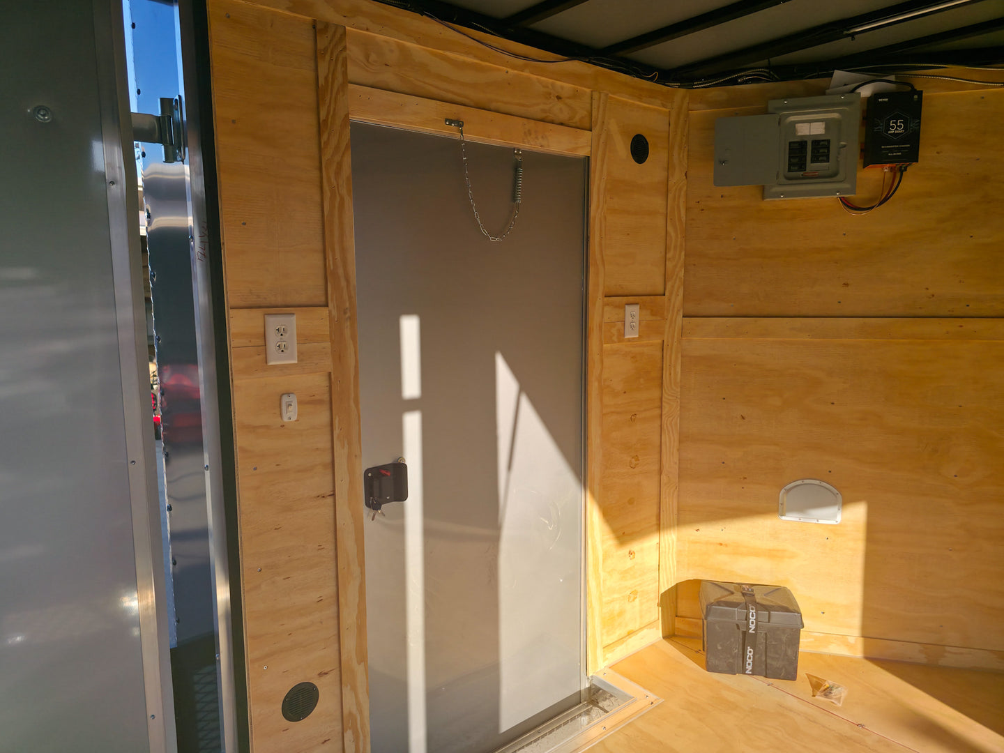 8.5x20 Charcoal Enclosed Hybrid Trailer with Gullwing (2) 3,500lb Axles Inside Enclosed 