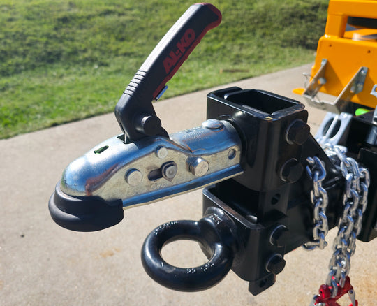 TURF ONE T10000DL PRO Truck Leaf Debris Loader V-Twin 35HP Engine Ball Lock Hitch