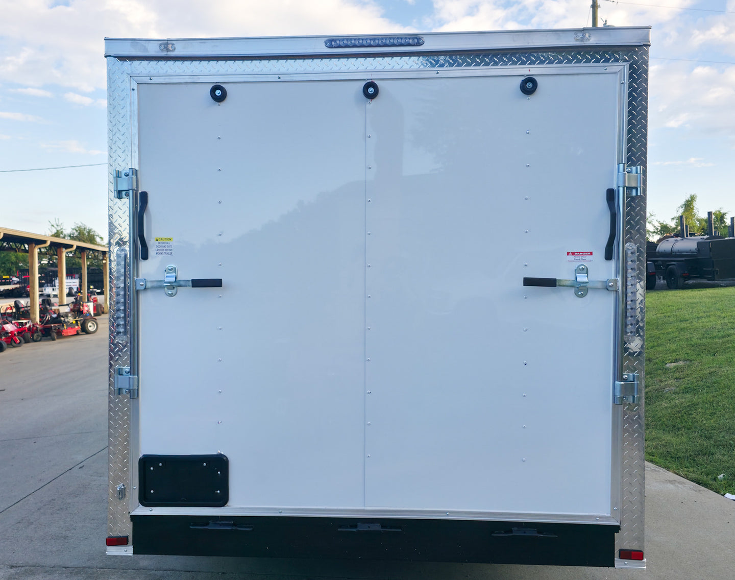 7x14x7 Enclosed Trailer White Flat Nose (2) 3500lb Axle Rear