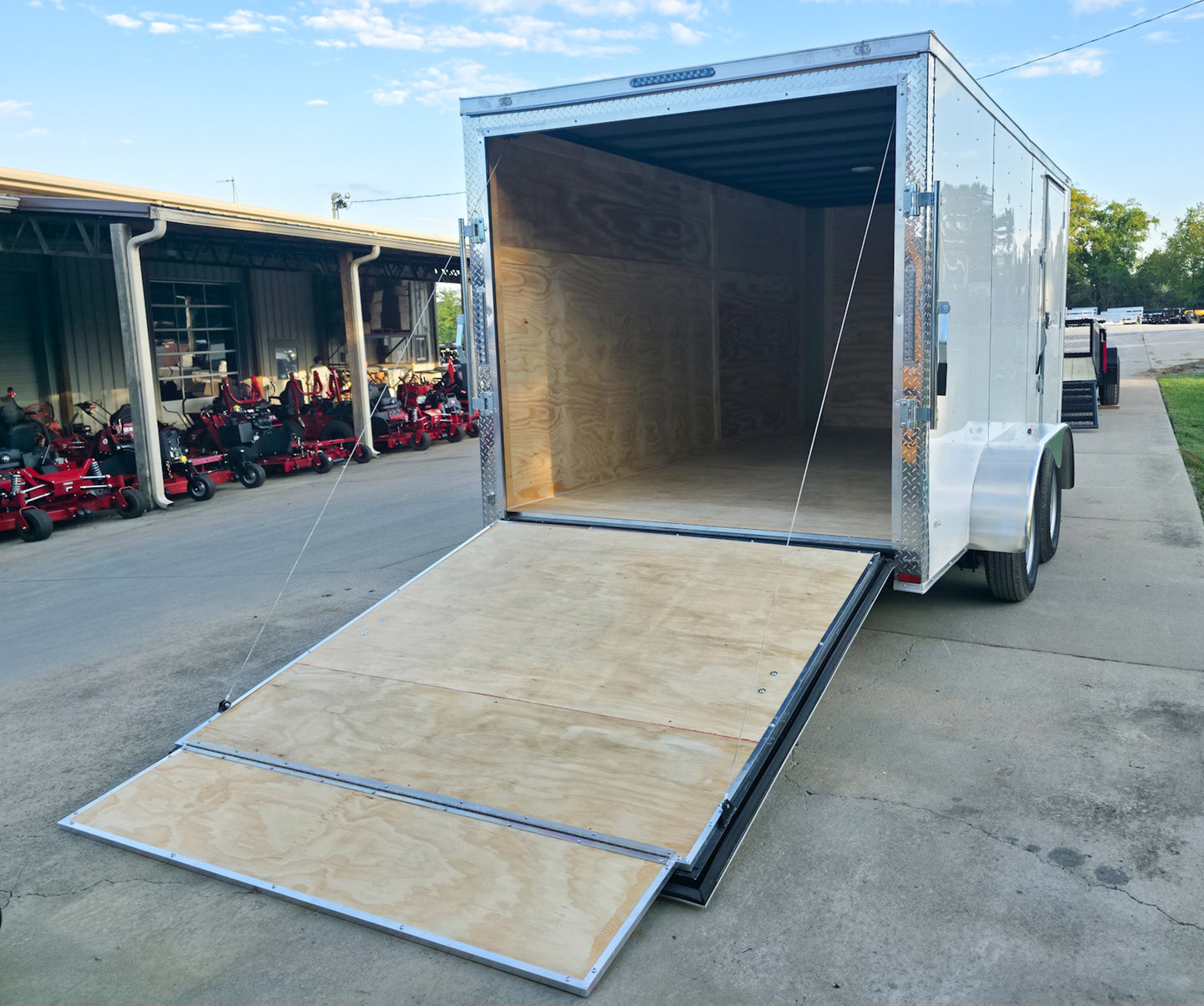 7x14x7 Enclosed Trailer White Flat Nose (2) 3500lb Axle Rear Ramp Down