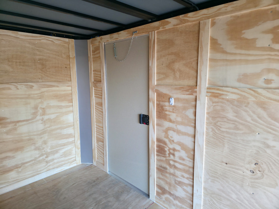 7x14x7 Enclosed Trailer White Flat Nose (2) 3500lb Axle Inside Door