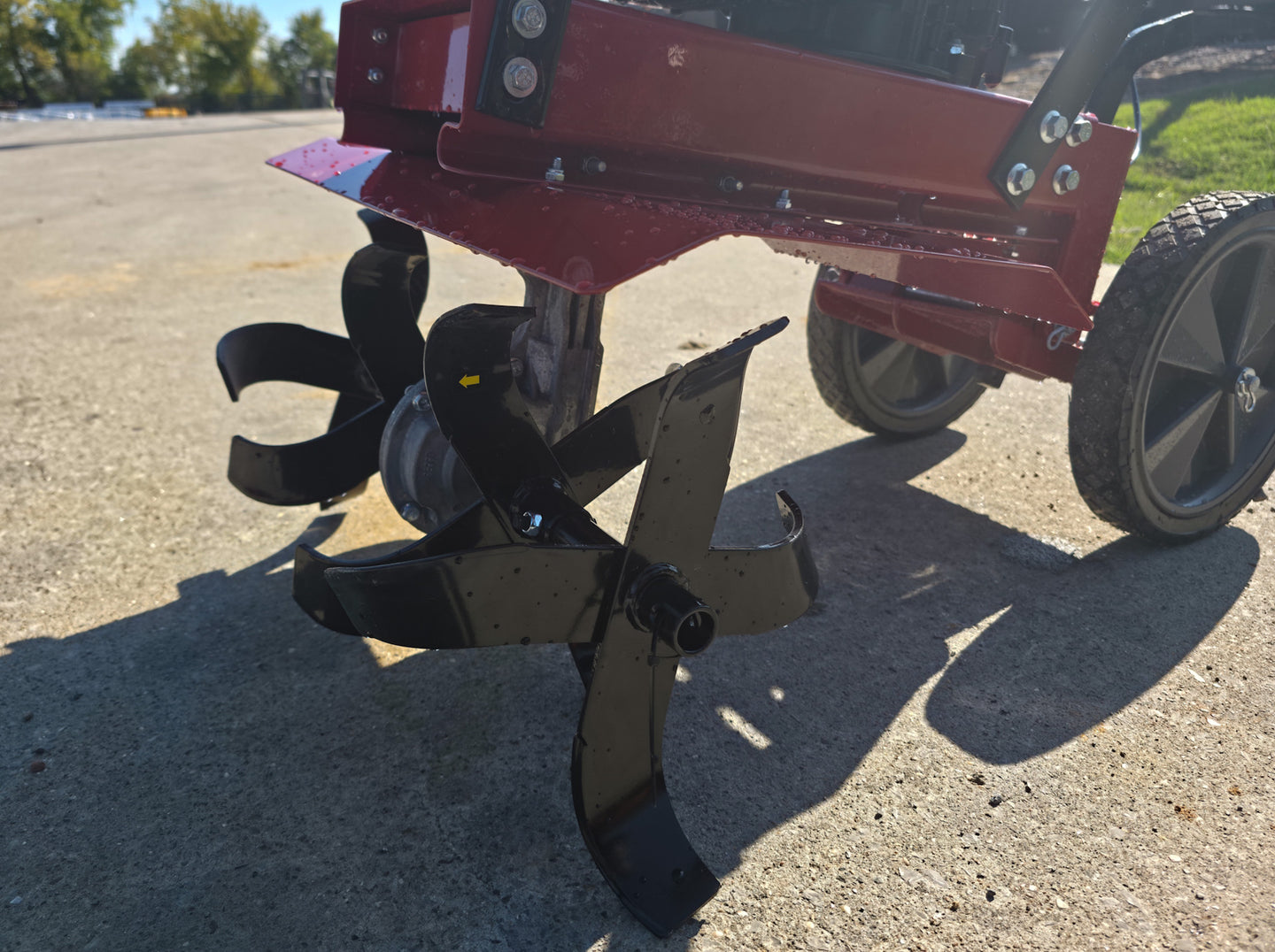 Toro 58602 21" Front Line Tiller Briggs and Stratton Front Tiller Tines