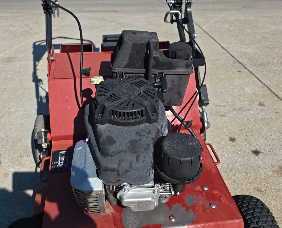 Toro 33515 21" Hydraulic Walk Behind Aerator Engine