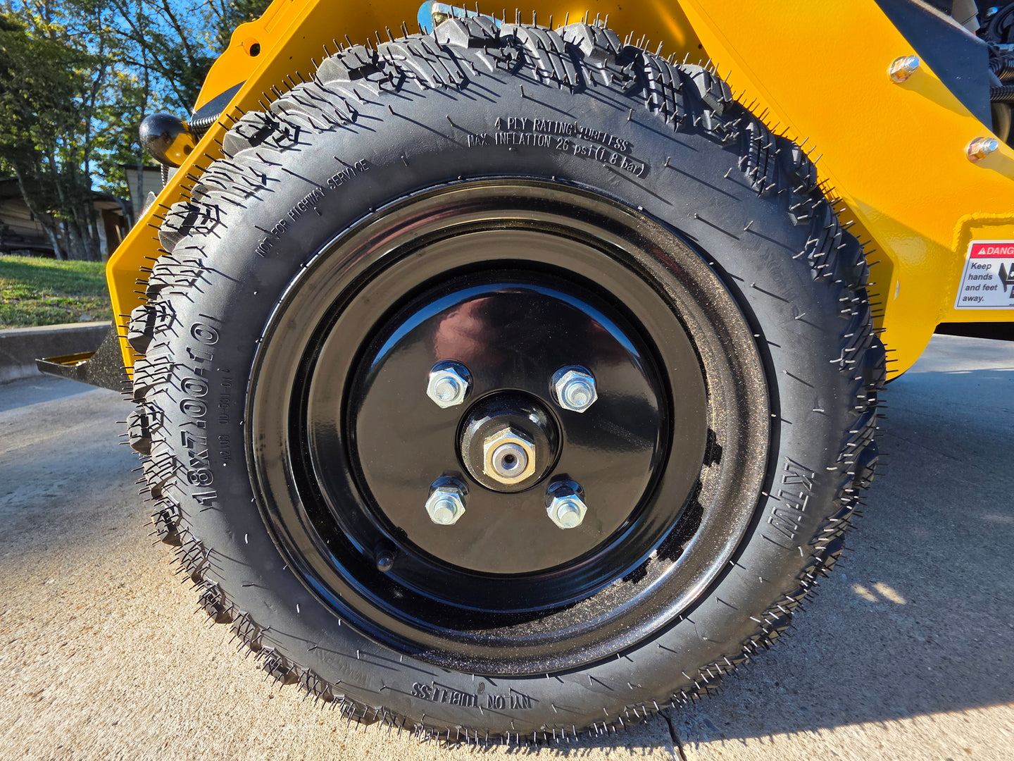 Stinger Quad - AER 3000 30" Ride Stand On Lawn Aerator with Seedbox 30 - SLE Equipment - 17