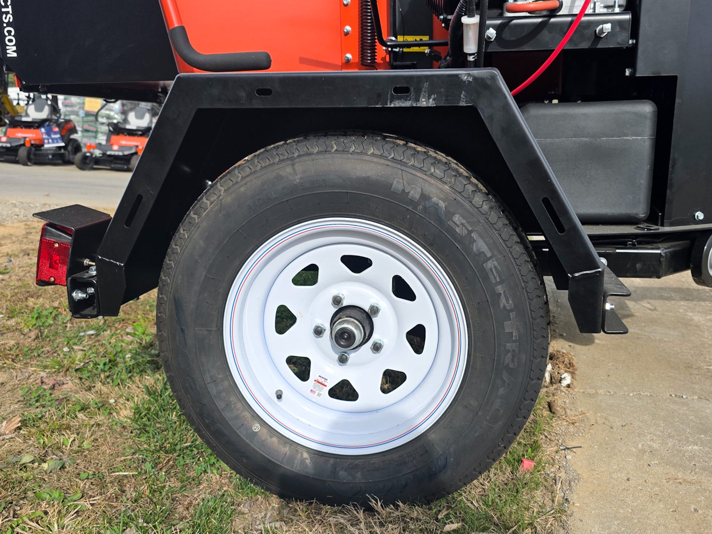 Bear Cat CH8993H Chipper 9" Tow Behind 35HP VAN - SLE Equipment - 35