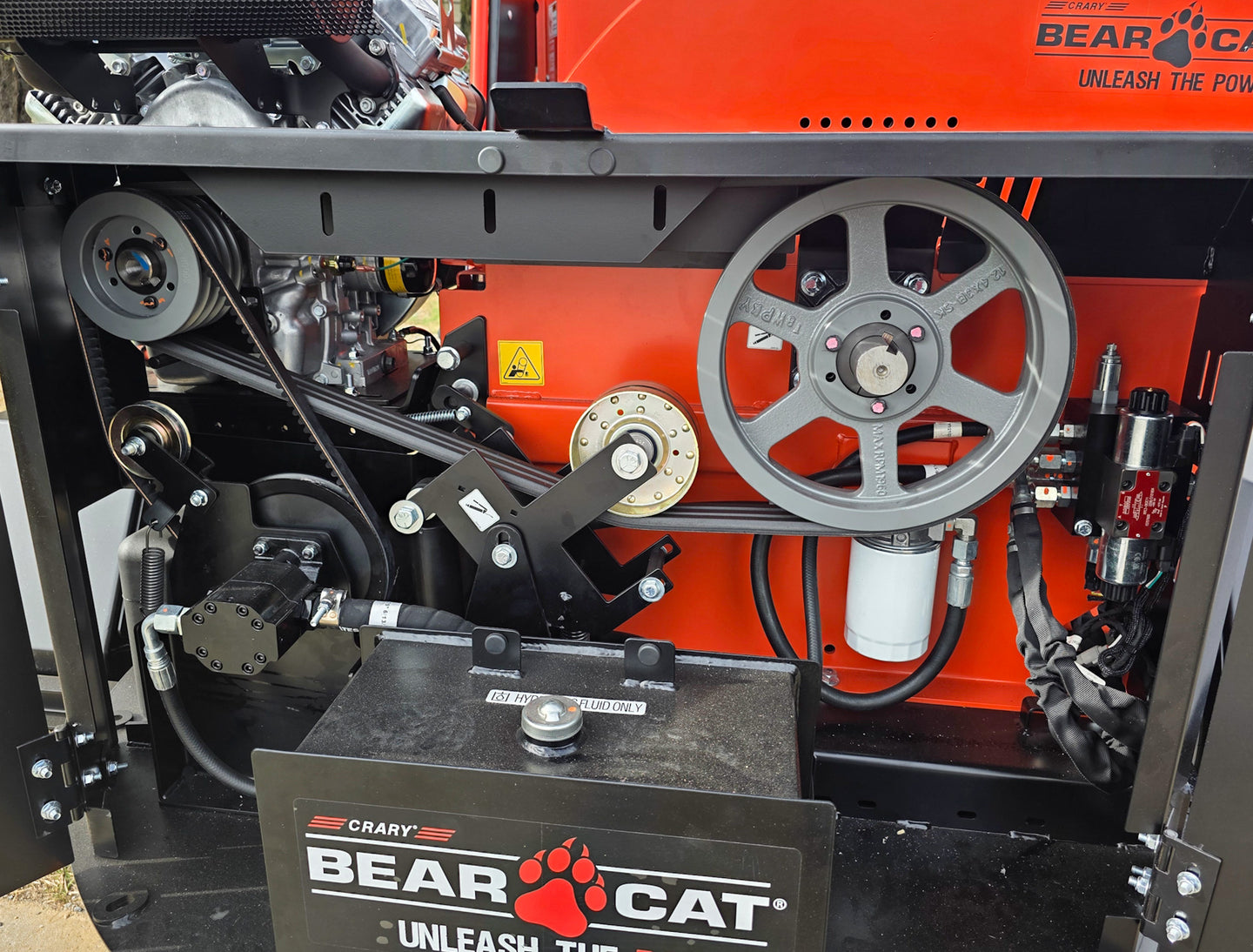 Bear Cat CH8993H Chipper 9" Tow Behind 35HP VAN - SLE Equipment - 27