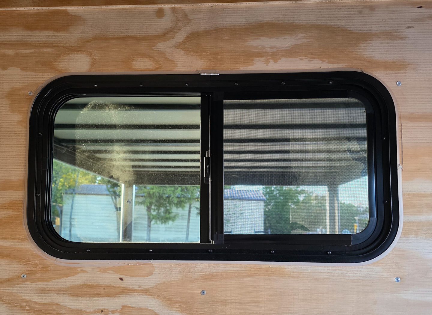 8.5x18 Indigo Enclosed Trailer Hybrid V-Nose with Roof (2)5,200LB Axles Inside Enclosed Rear Window 