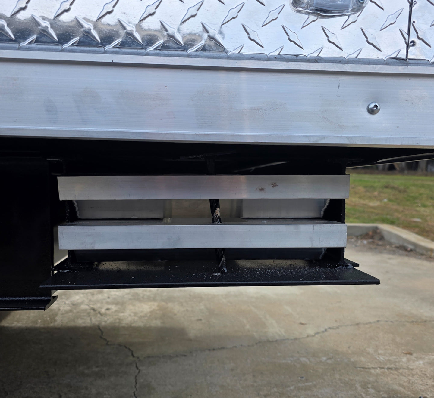 8.5x22 Hybrid Deckover Enclosed Trailer (2) 5200lb Axles Ramps Storage Under Equipment Deck