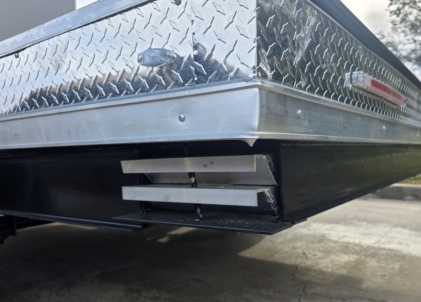 8.5x22 Hybrid Deckover Enclosed Trailer (2) 5200lb Axles Ramps Storage Under Deck