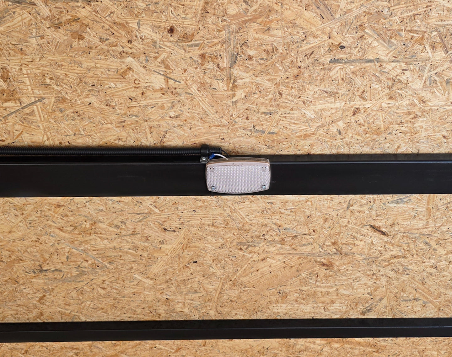 8.5x22 Hybrid Deckover Enclosed Trailer (2) 5200lb Axles 12 Volt Dome Light 