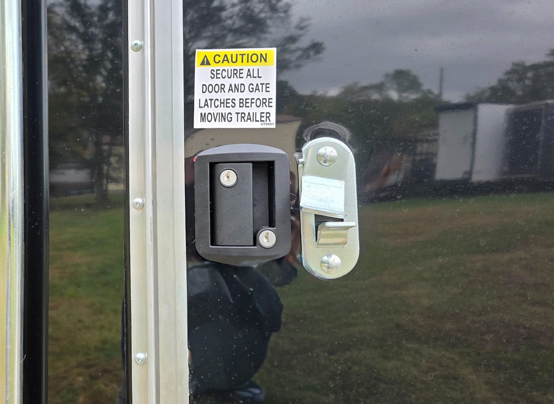 8.5X26 Gooseneck Enclosed Trailer with 9' Interior (3) 7,000lb Axles RV and Bar Lock