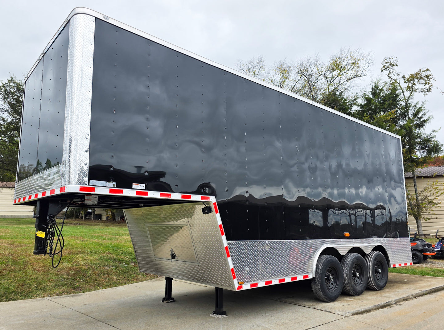 8.5X26 Gooseneck Enclosed Trailer with 9' Interior (3) 7,000lb Axles Front Left 
