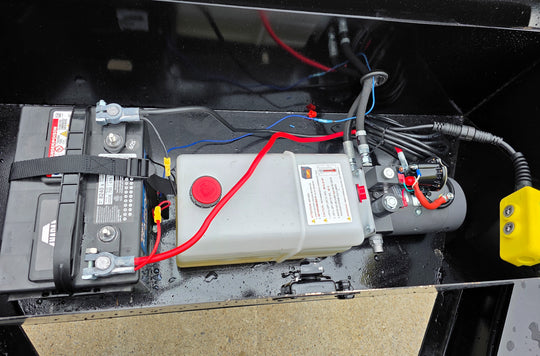 8.5x24 Deckover Tilt Trailer (2) 7,000K Axles Hydraulic Control Box