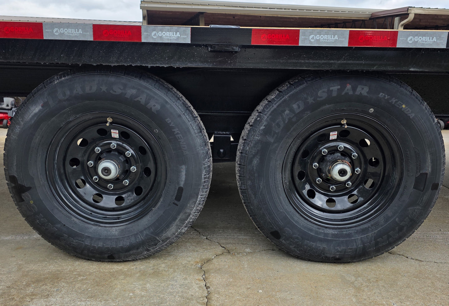 8.5x24 Deckover Tilt Trailer (2) 7,000K Axles Tires