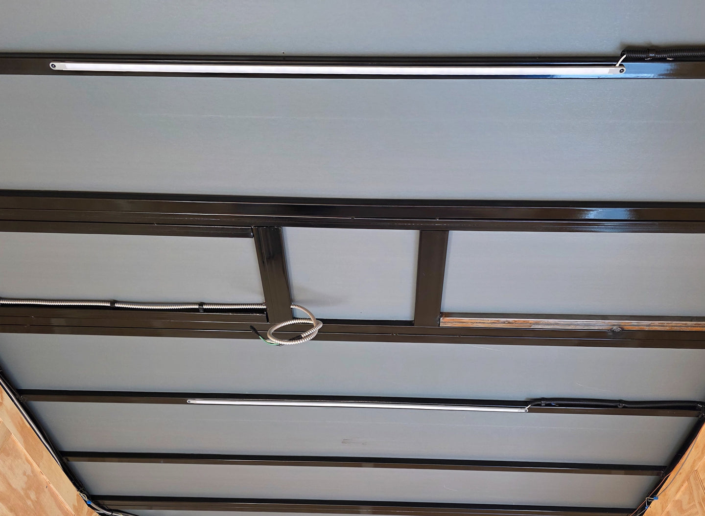 8.5x30 Charcoal V-Nose Hybrid 9.5 Interior (2) 7000LB Axles LED Strip Lights 