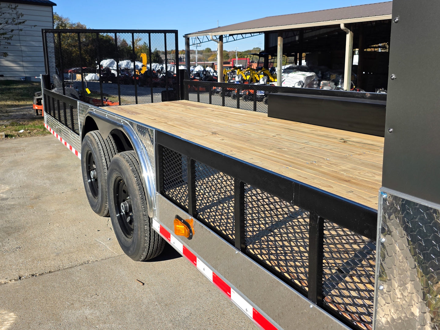 8.5x30 Charcoal V-Nose Hybrid 9.5 Interior (2) 7000LB Axles Utility Deck