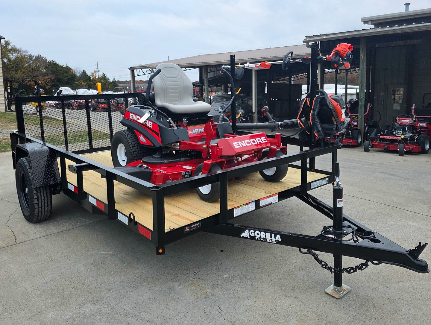 Encore Arrow EA6OXP24LS 60" Zero Turn Mower Handheld Utility with Racks Package Front Right 