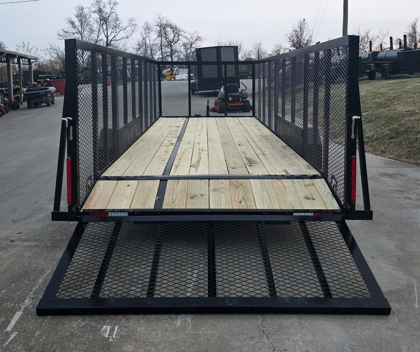 7x20 Dovetail Utility Trailer 4ft Mesh Sides (2) 3,500lb Axles - SLE Equipment - 12