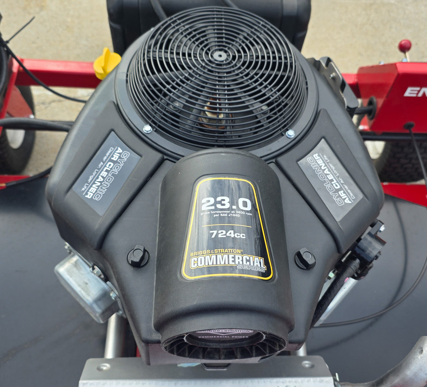 Encore ET72CT724RD 72' Rear Discharge Pull Behind Tracer 22HP Briggs Engine 