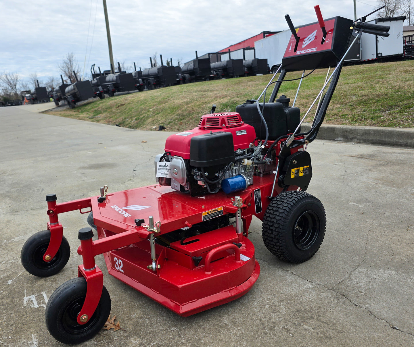 Encore EW32X11HD Walk Behind Mower 10.5HP GXV 340 Honda Front Left Side 