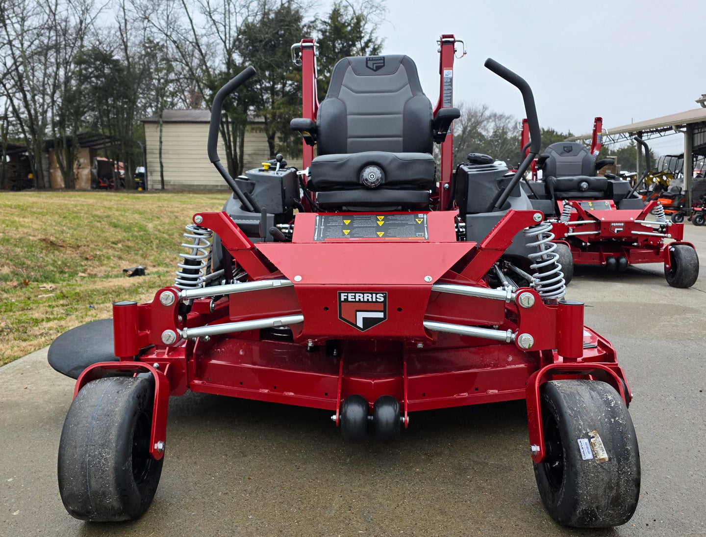 Ferris 5902064 60" ISX3300 Zero Turn Mower 40HP Vanguard Big Block Front 