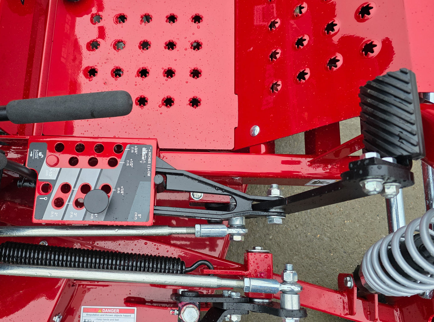 Ferris 5902064 60" ISX3300 Zero Turn Mower 40HP Vanguard Big Block Deck Pedal