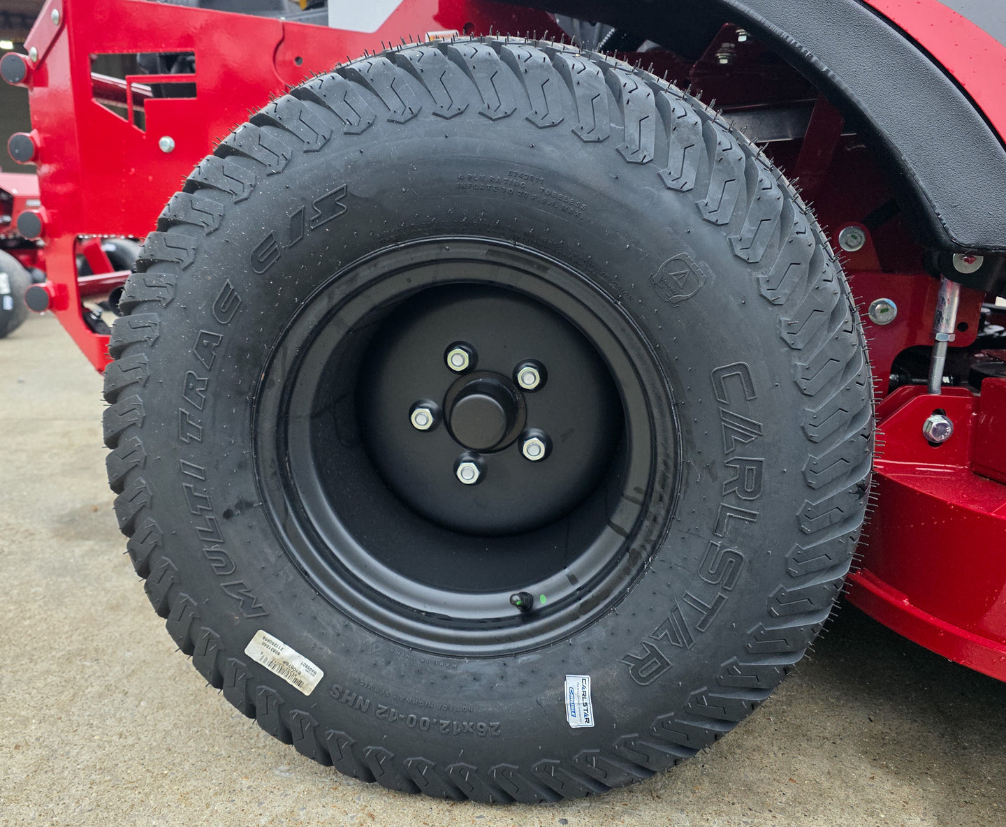 Ferris 5902064 60" ISX3300 Zero Turn Mower 40HP Vanguard Big Block Rear Tire