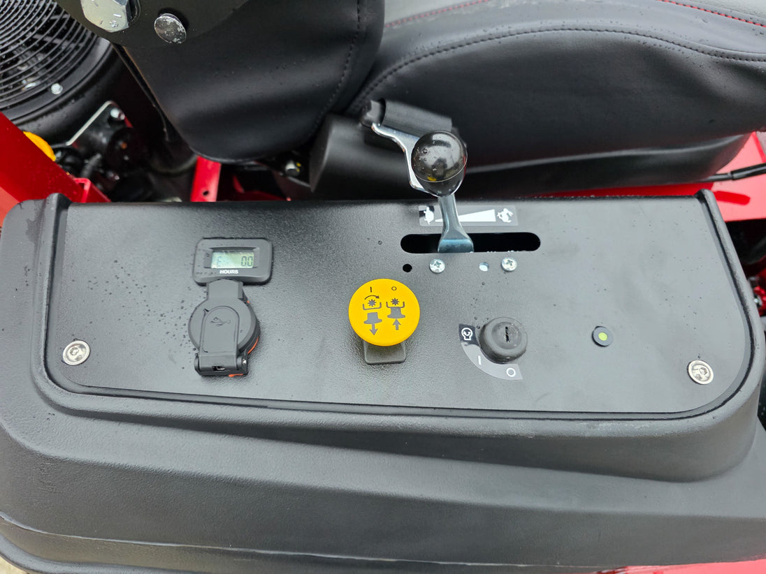 Ferris 5902172 ISX800 60" Zero Turn Mower 27HP Briggs EFI ETC OilXtend Controls