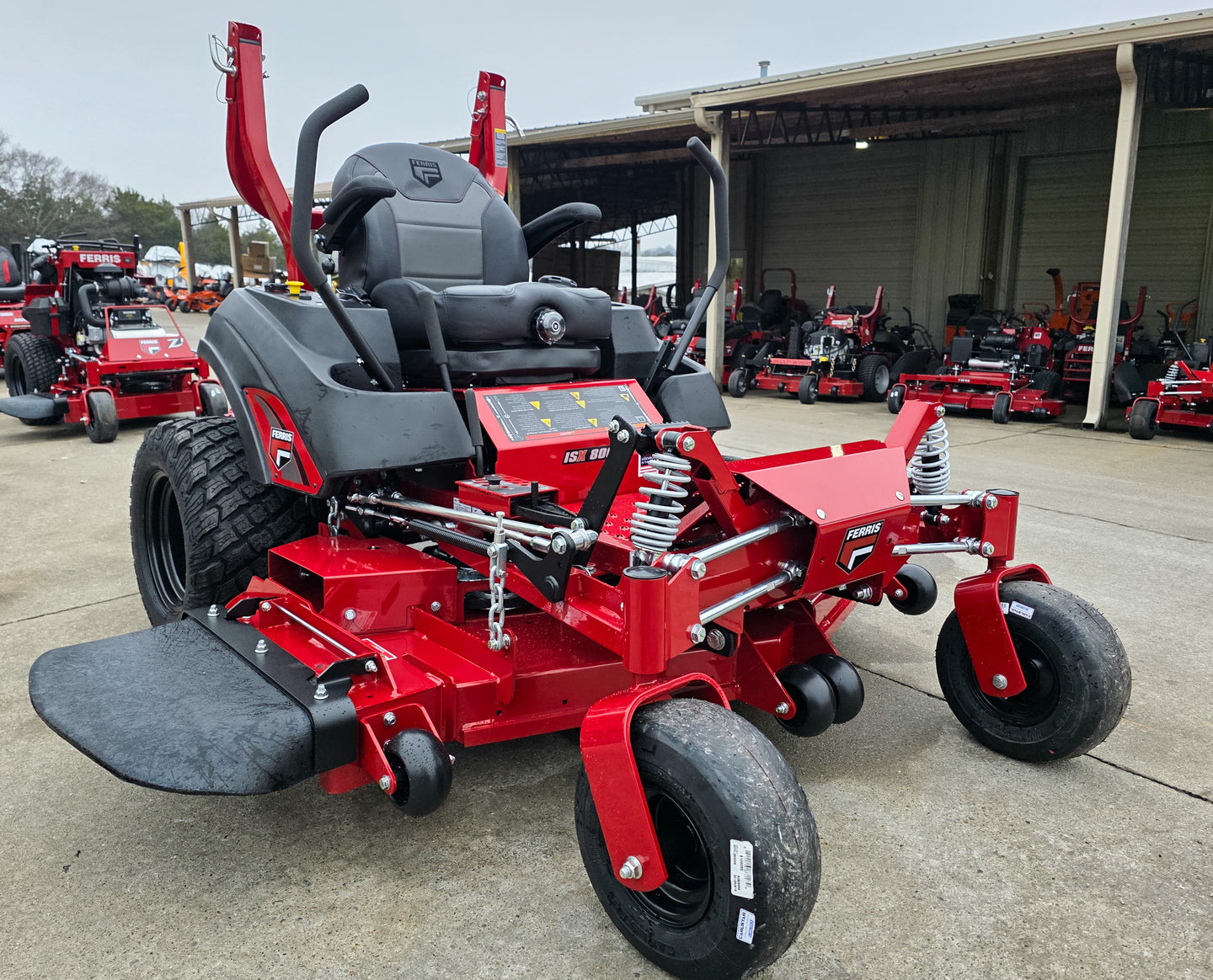 Ferris 5902172 ISX800 60" Zero Turn Mower 27HP Briggs EFI ETC OilXtend Front Right 