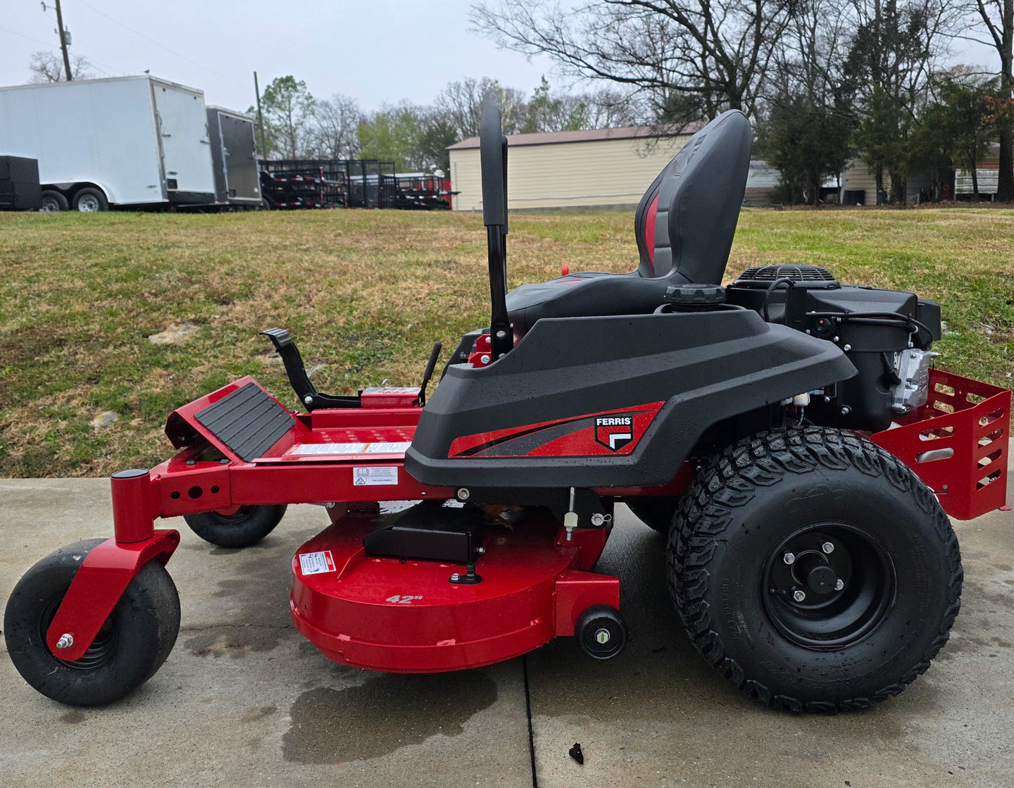 Ferris 300R 5902205 Zero Turn Mower 42″ 21.5HP KAW Left Side 